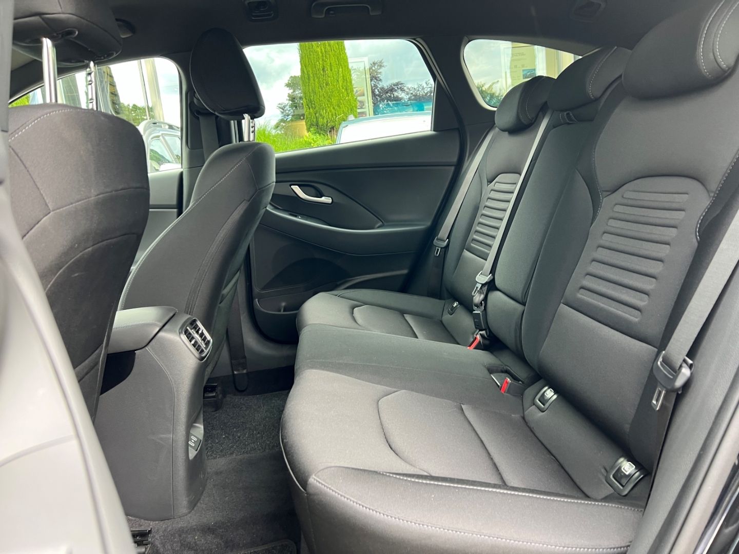 Fahrzeugabbildung Hyundai i30 cw Advantage Navi Digitales Cockpit LED Appl