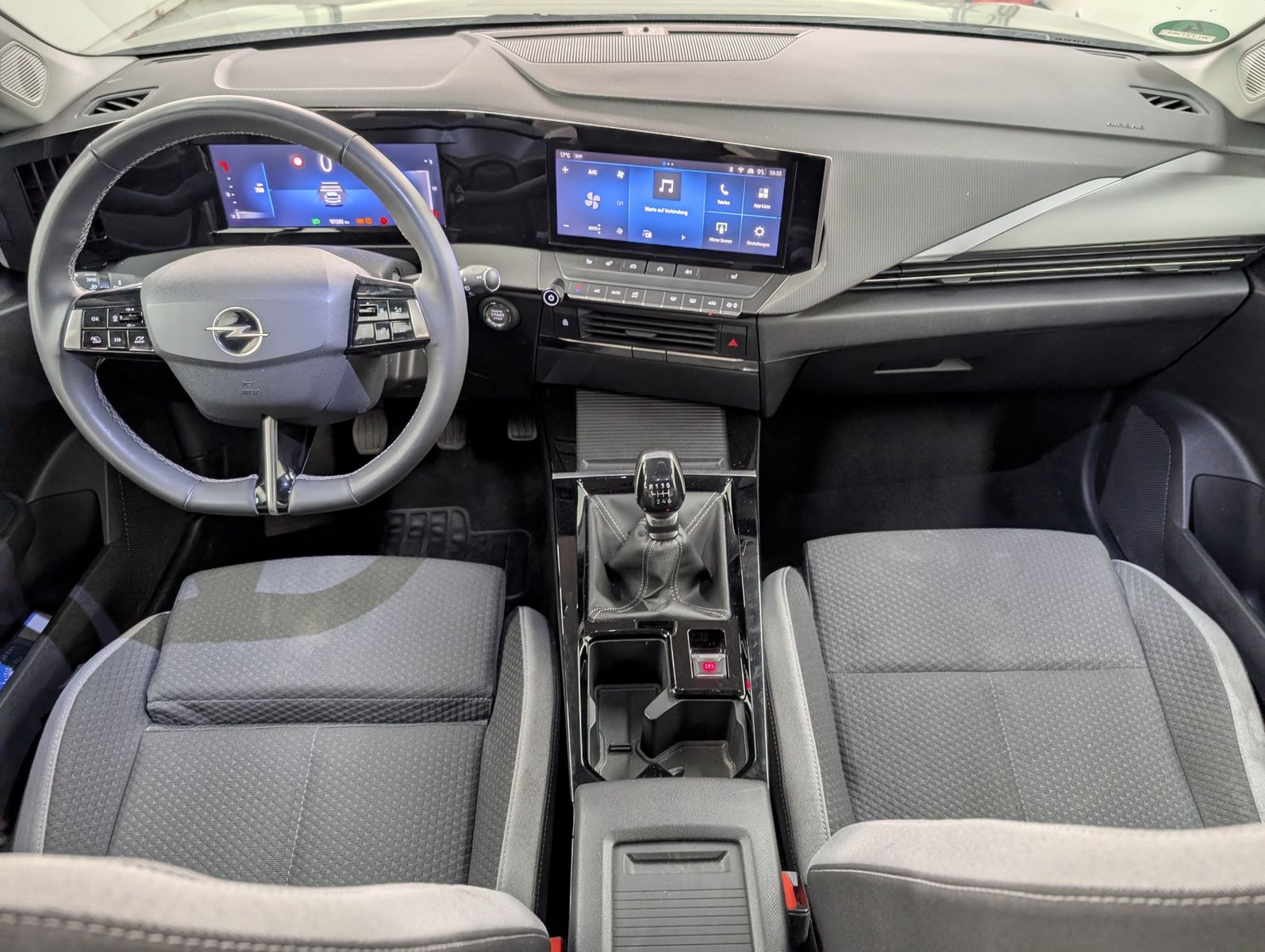 OPEL Astra ST 1.2 Turbo Business Edition – Bild 13
