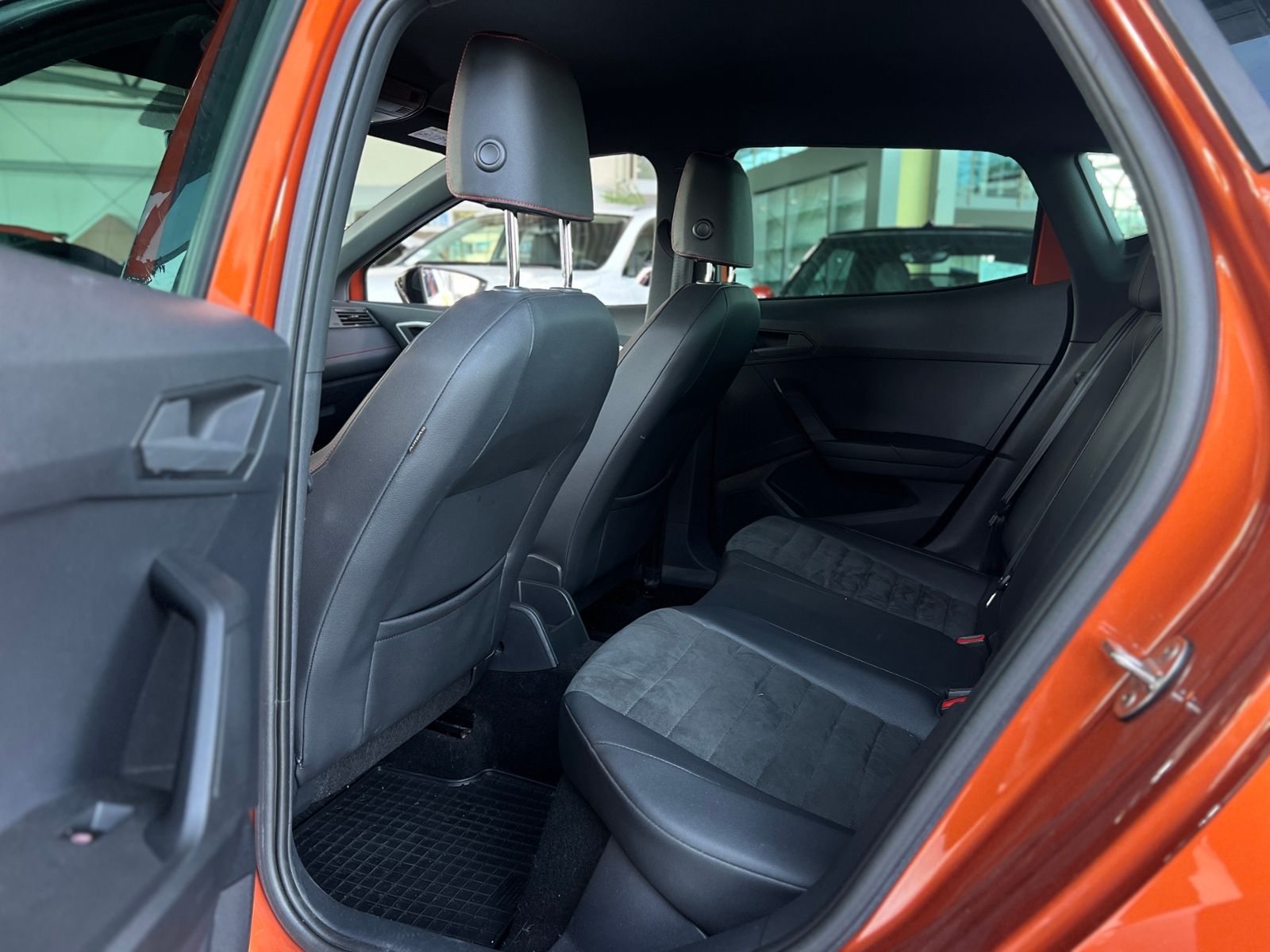 Fahrzeugabbildung SEAT IBIZA 1.0 TSI FR KLIMA LED NAVI ALU