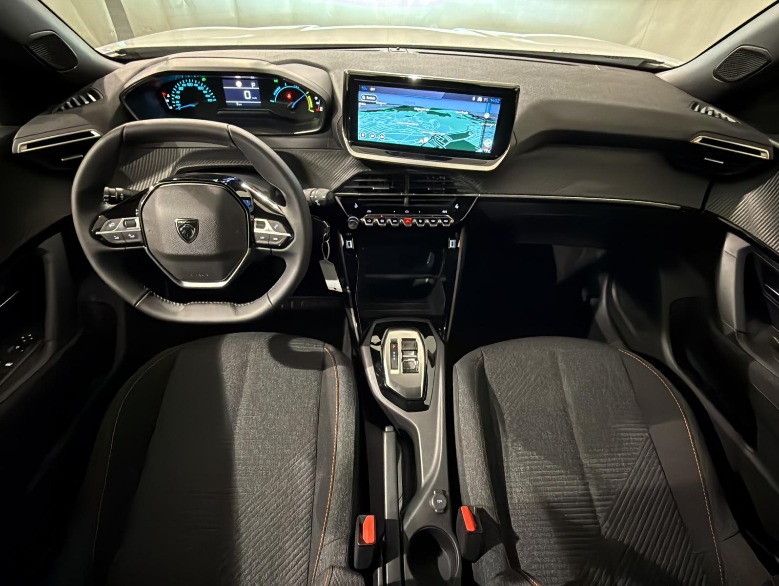 Peugeot 2008 Hyb.145 Business Autom.|PDC|KAMERA|NAVI|SHZ