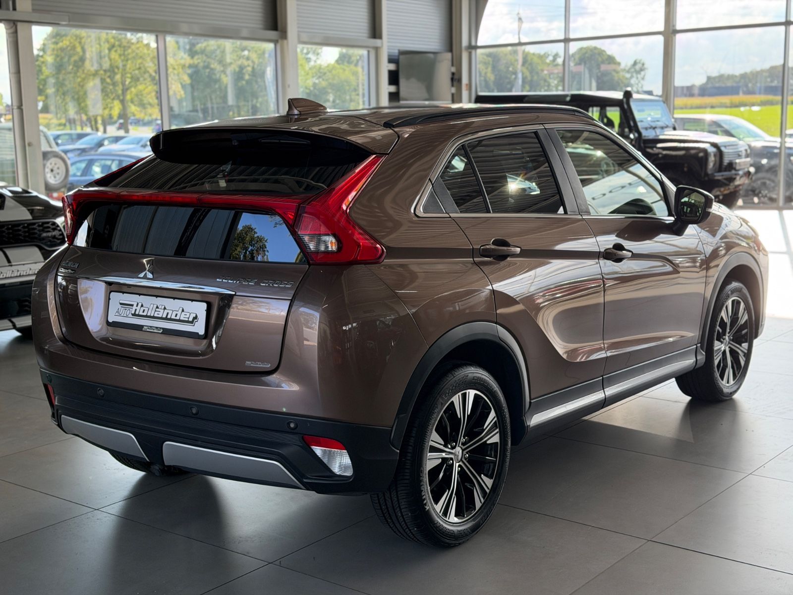 Fahrzeugabbildung Mitsubishi Eclipse Cross 1.5 CVT Intro Edition 2WD AHK HUD