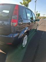Ford Fiesta  zum Verkaufen  136000 km 1.3 - Ford Fiesta: Verkaufen