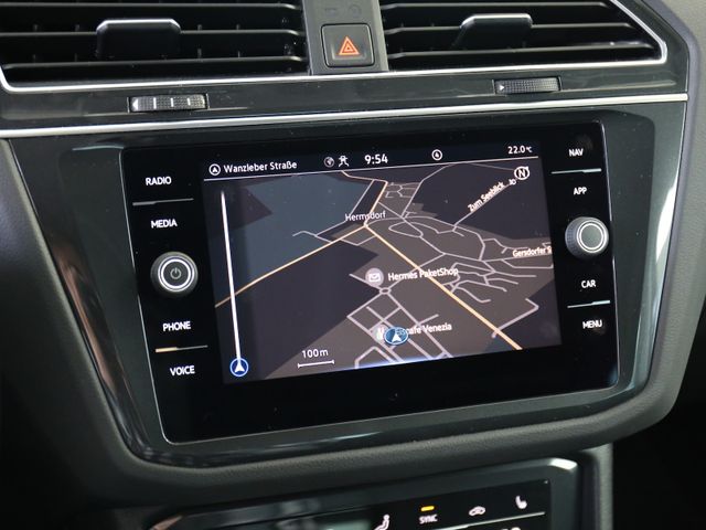 Volkswagen Tiguan DSG ELEGANCE LED MATRIX IQ ACC KAMERA