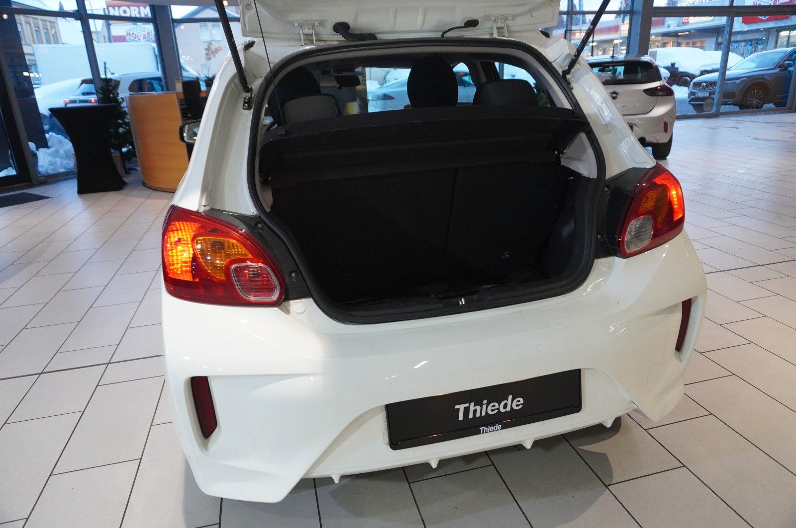 Fahrzeugabbildung Mitsubishi Space Star 1.2 SPIRIT 5-TÜR KLIMA/USB/NEBEL/AUX