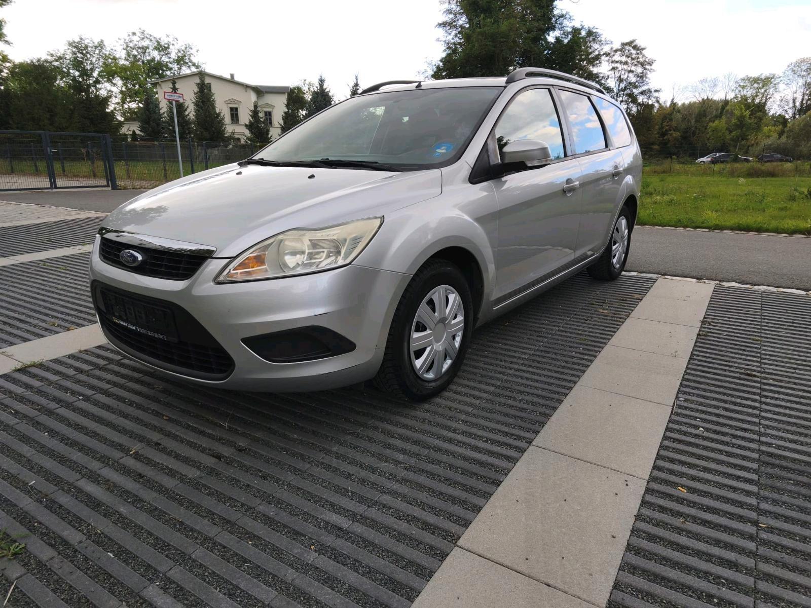 Ford Focus 2010 — photo 5