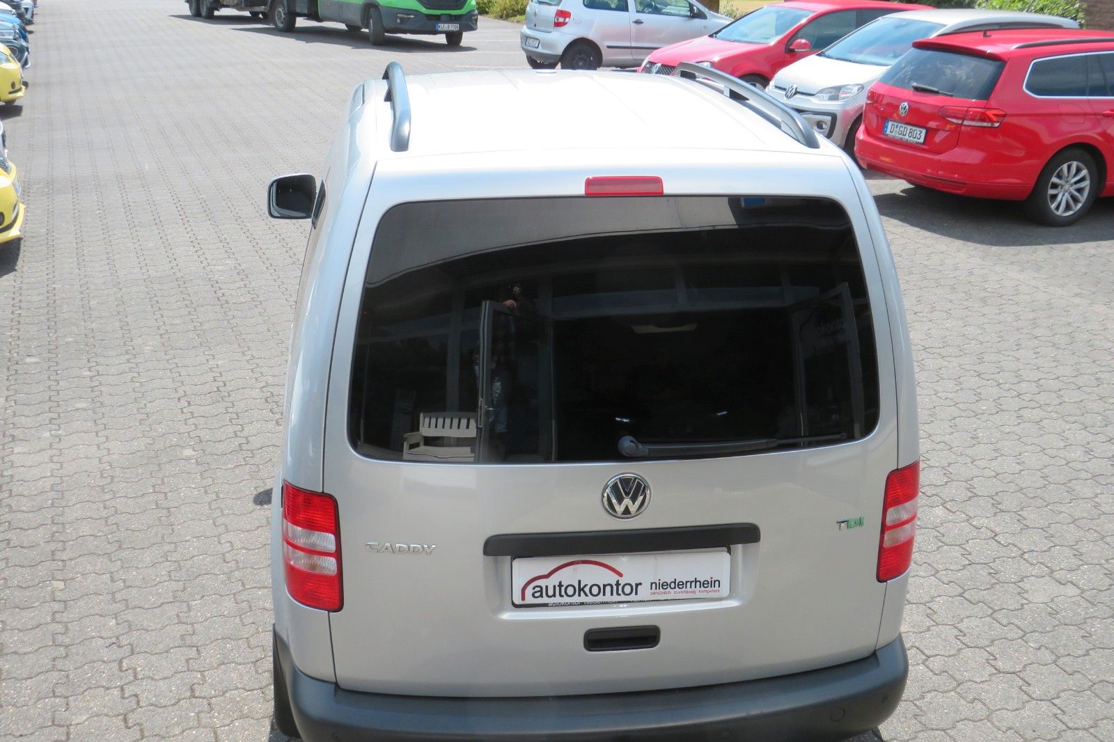 Fahrzeugabbildung Volkswagen Caddy TDI WoMo KLIMA GRA AHK NAVI