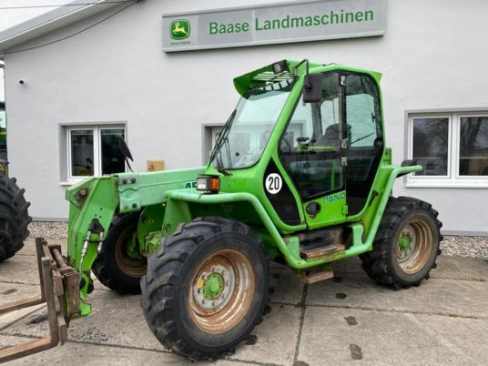 Merlo P34.7 mit Palettengabel