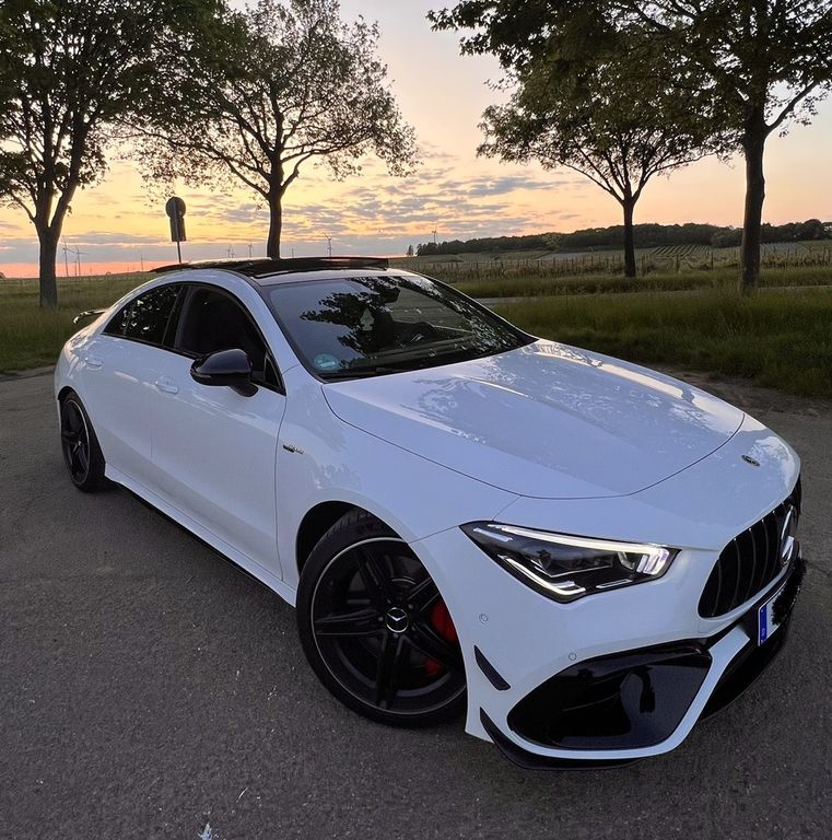 Mercedes-Benz CLA 45 AMG
