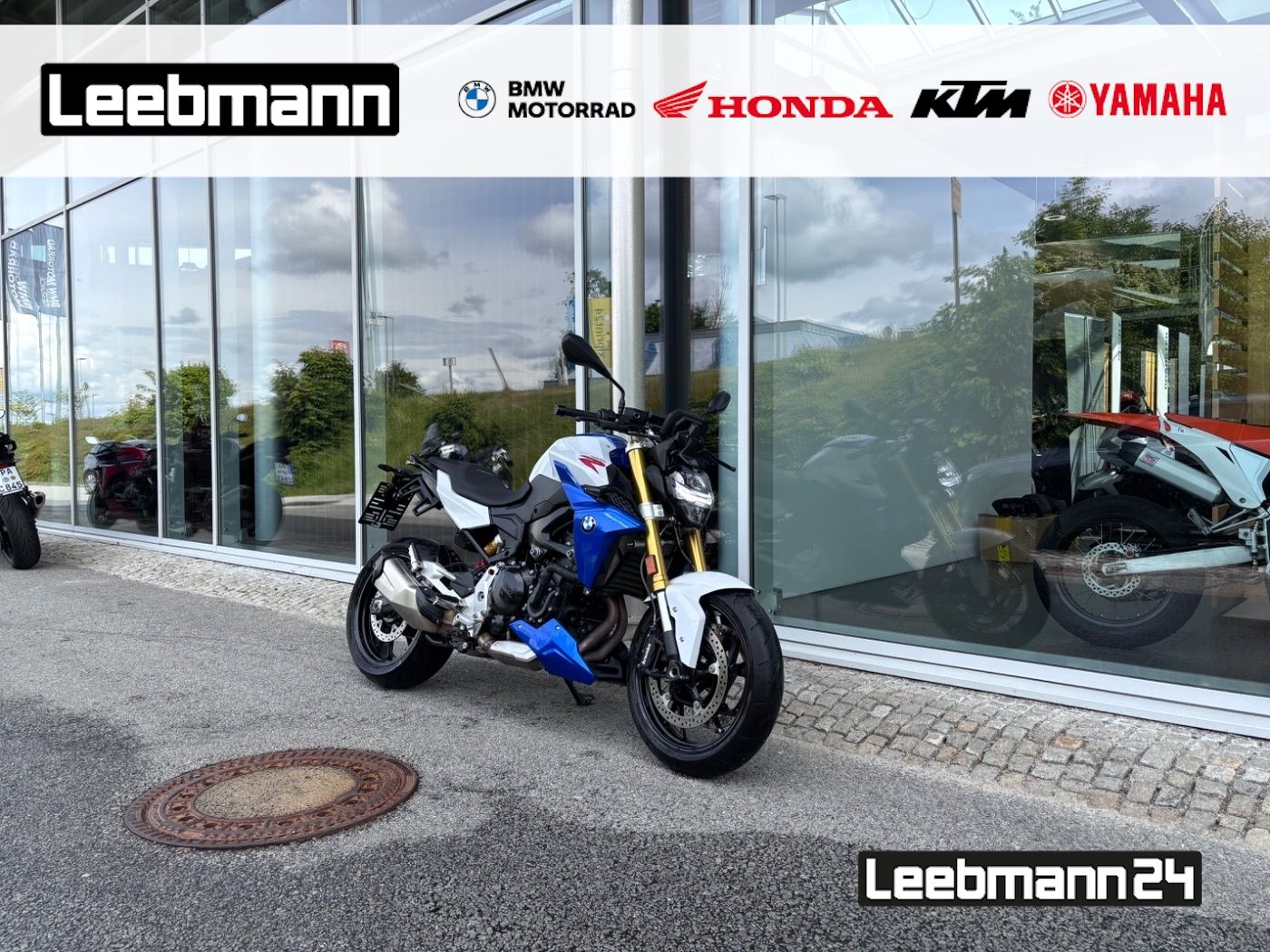 Fahrzeugabbildung BMW F 900 R 3 Pakete Style Sport,