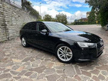 Audi A4 - 1