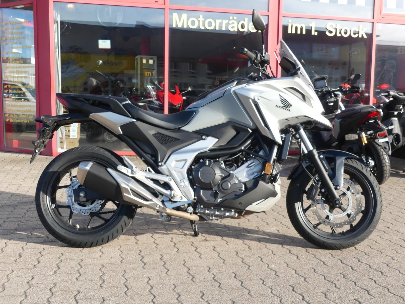 Honda NC750X mit ABS incl. Anlieferung .