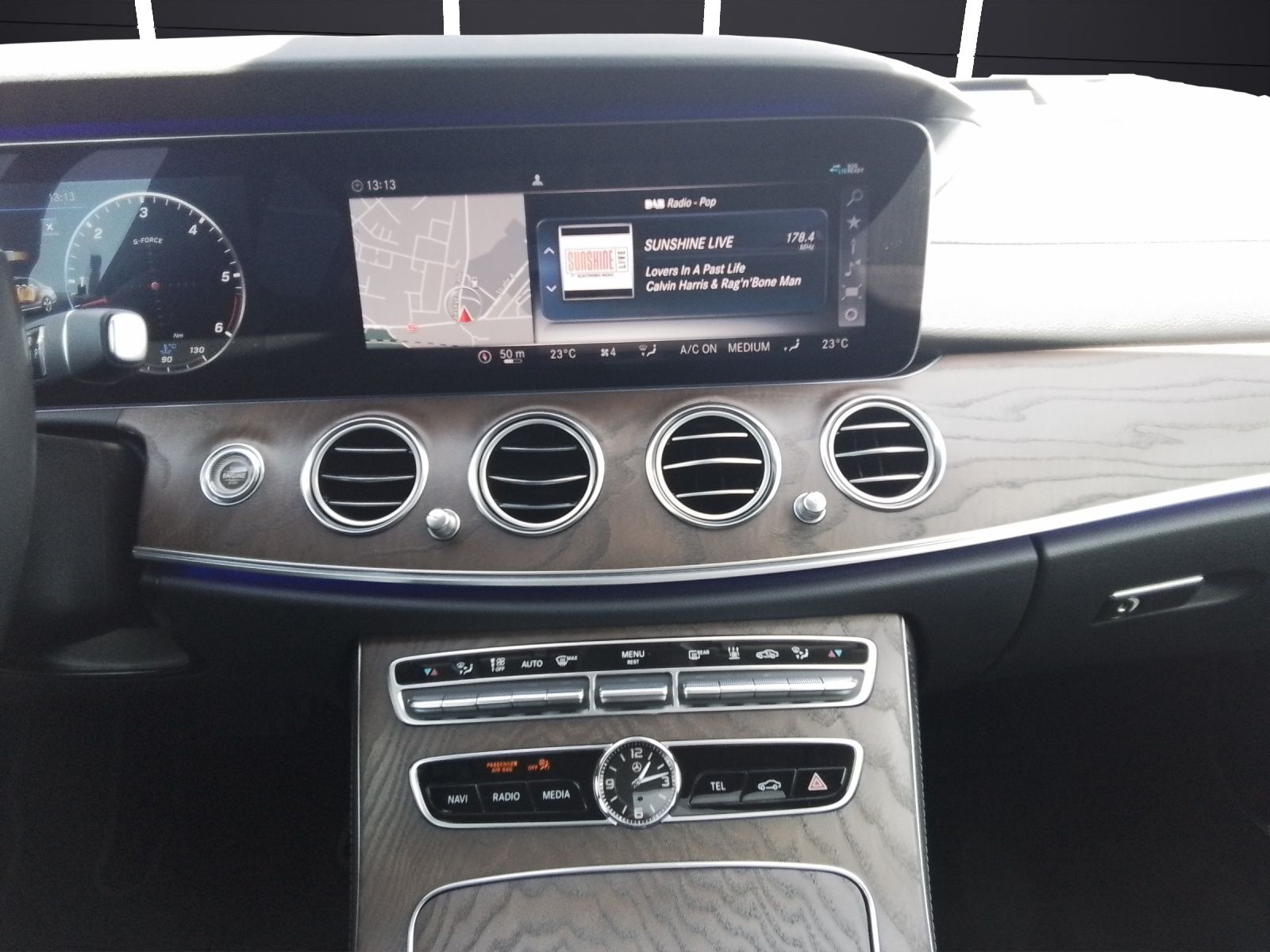 Fahrzeugabbildung Mercedes-Benz E 400 d 4M Exclusive BEAM DISTRONIC STH COMAND T