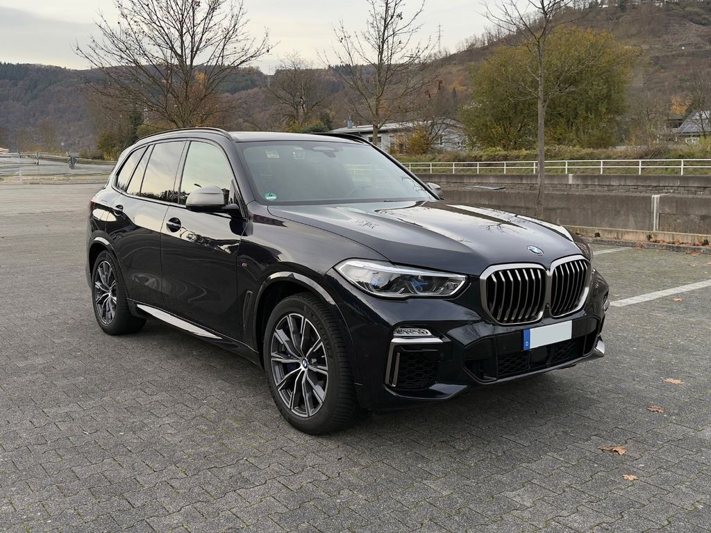BMW X5 M50