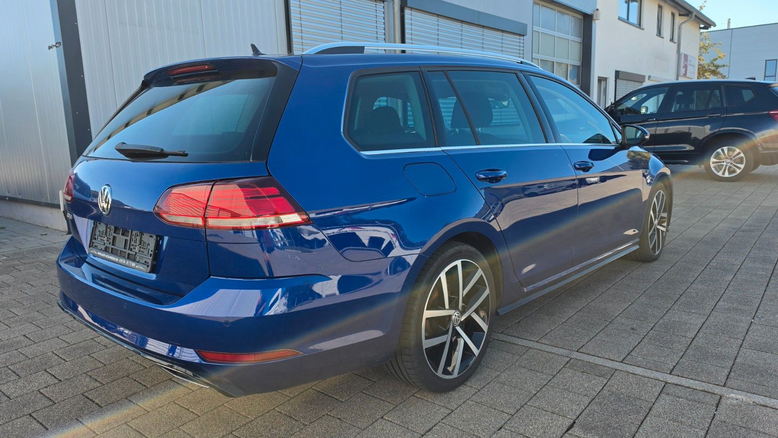 Volkswagen Golf VII Variant R-Line ACC RFK AHK SHZ Navi 18 foto 3