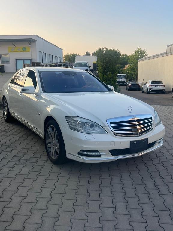 Mercedes-Benz S 600