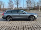 Volvo V90 D5 Cross Country Pro 240 PS - Volvo V90 Cross Country von privat