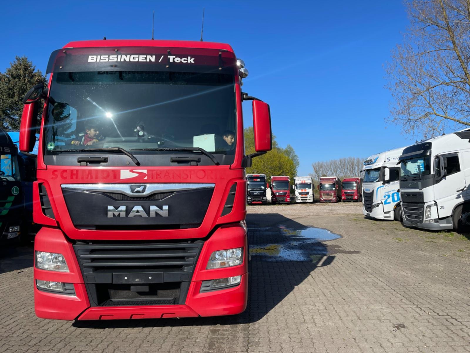 MAN TGX 18.420 XXL   Euro 6 Mega Lowliner 440,460,50