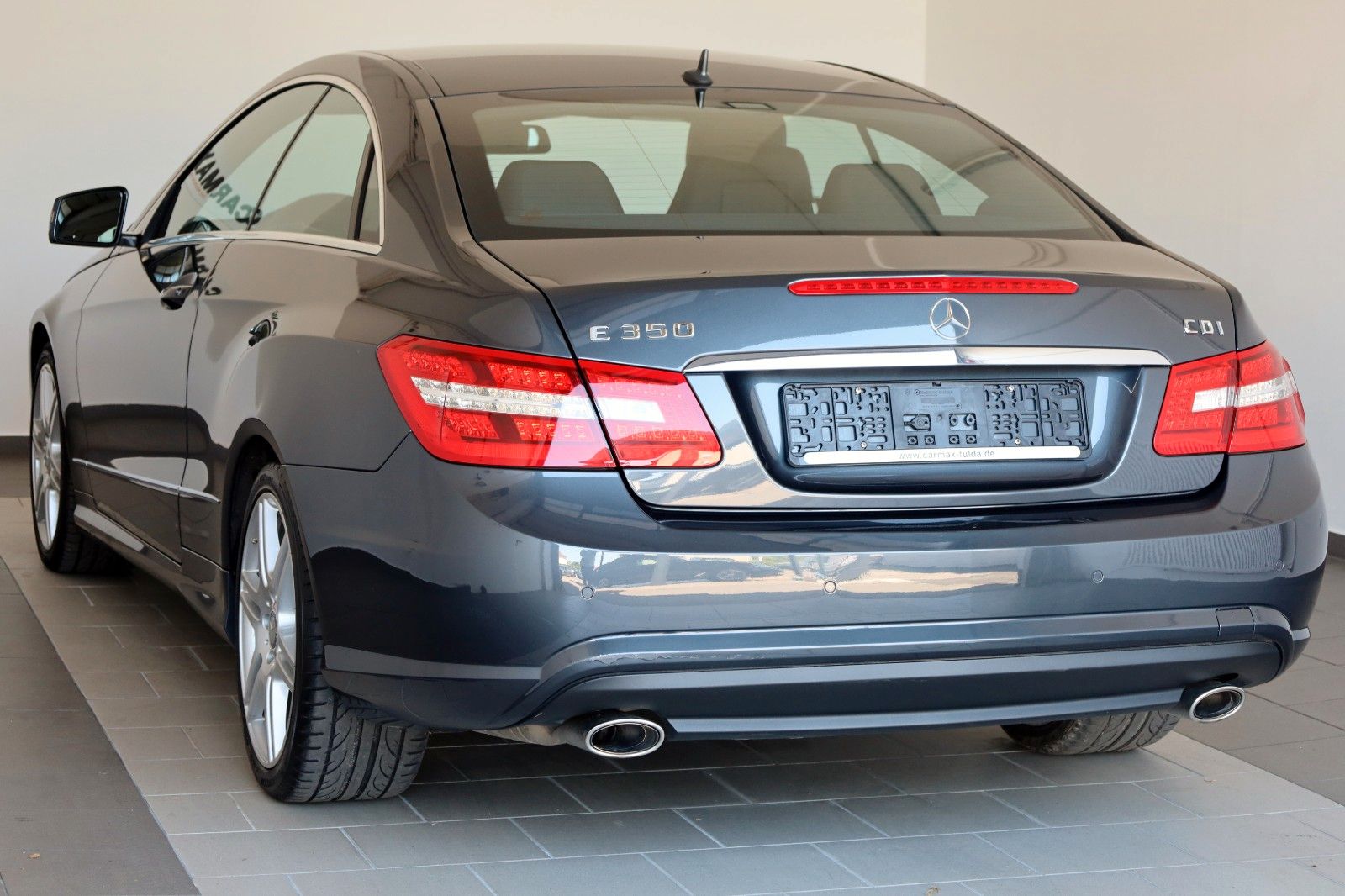 Fahrzeugabbildung Mercedes-Benz E 350 CDI Coupe BE AMG Line,Leder,Navi,Xenon