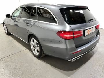 Mercedes E 220 - 2