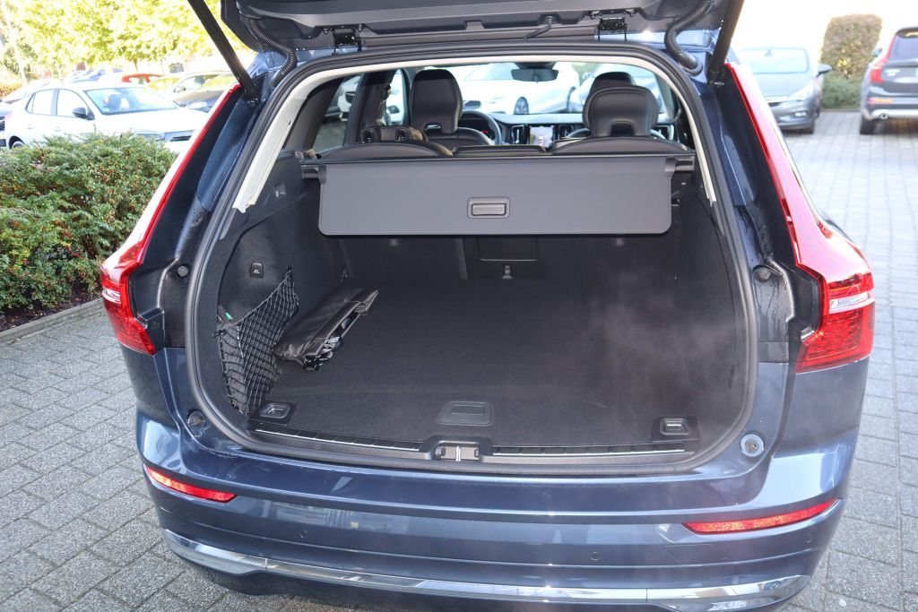Fahrzeugabbildung Volvo XC60 T6 AWD Plus Bright+Nappa+HUD+SOFORT