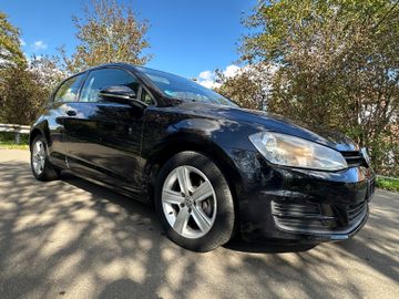 Volkswagen Golf - 6