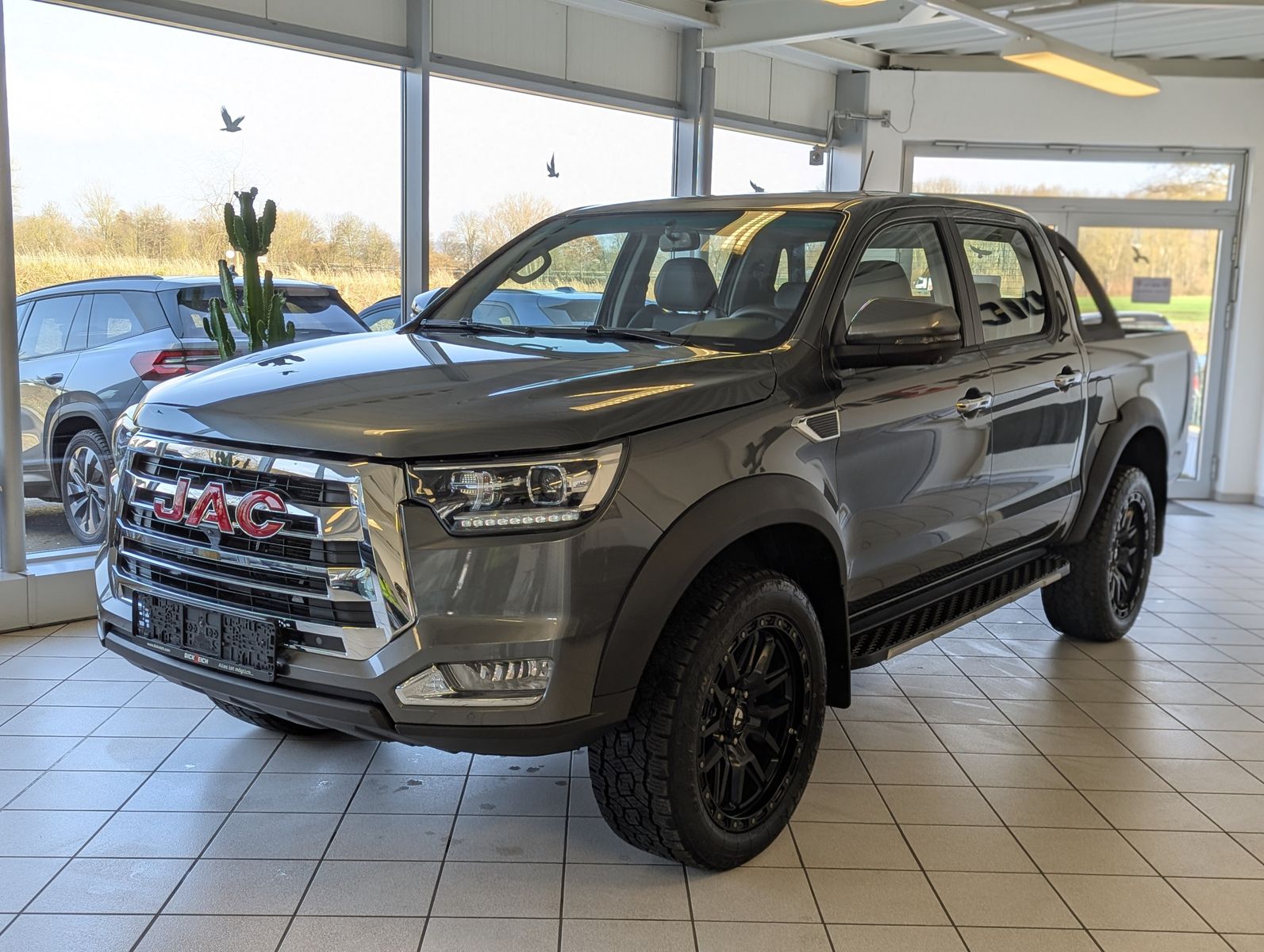 JAC 8 Pro 2,4 T Pick-Up 4WD Allrad 360° TEMP Leder - Image 3