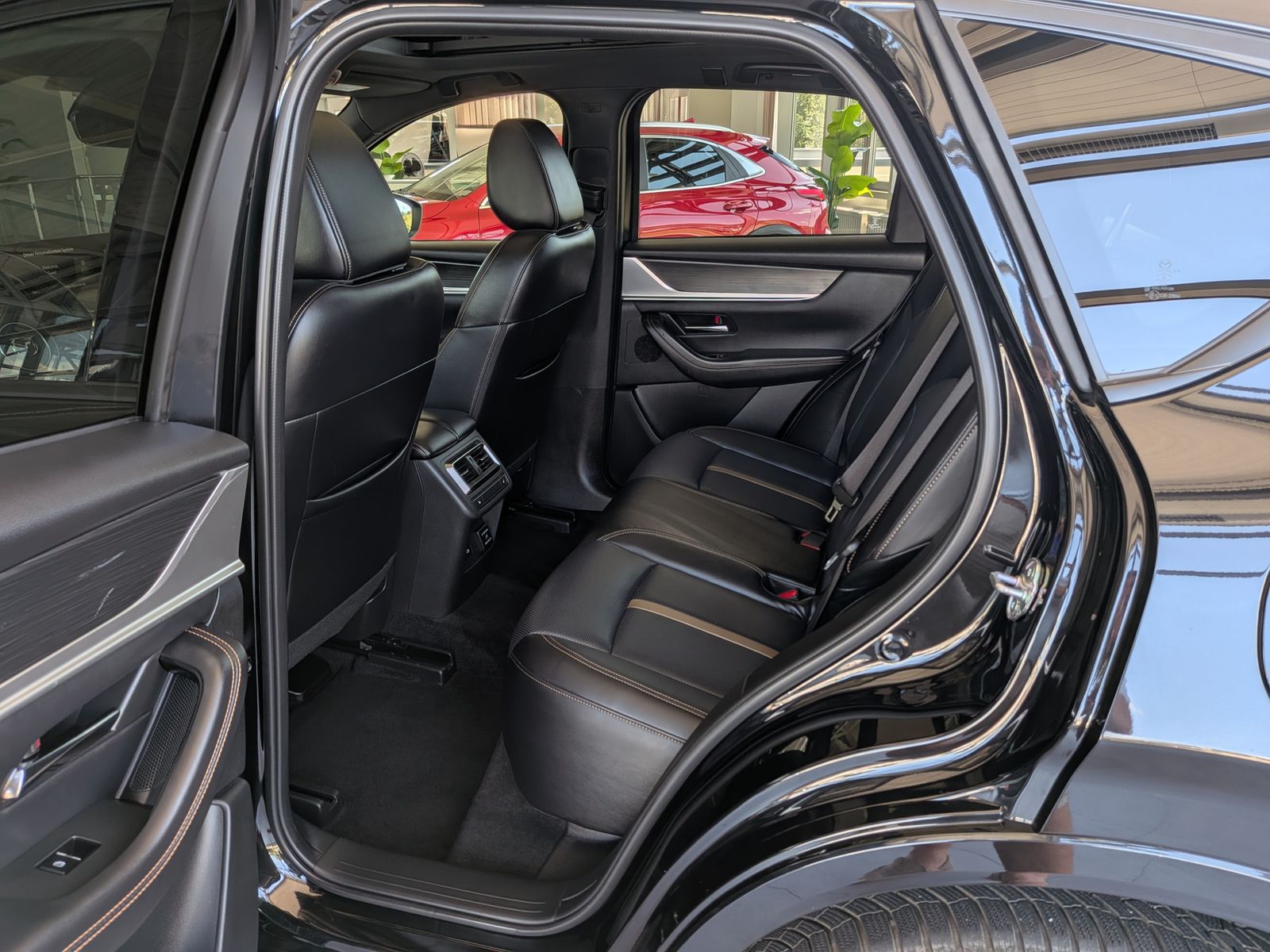 Fahrzeugabbildung Mazda CX-60 2.5L e-SKYACTIV PHEV 327 Homura+ Pano Bose