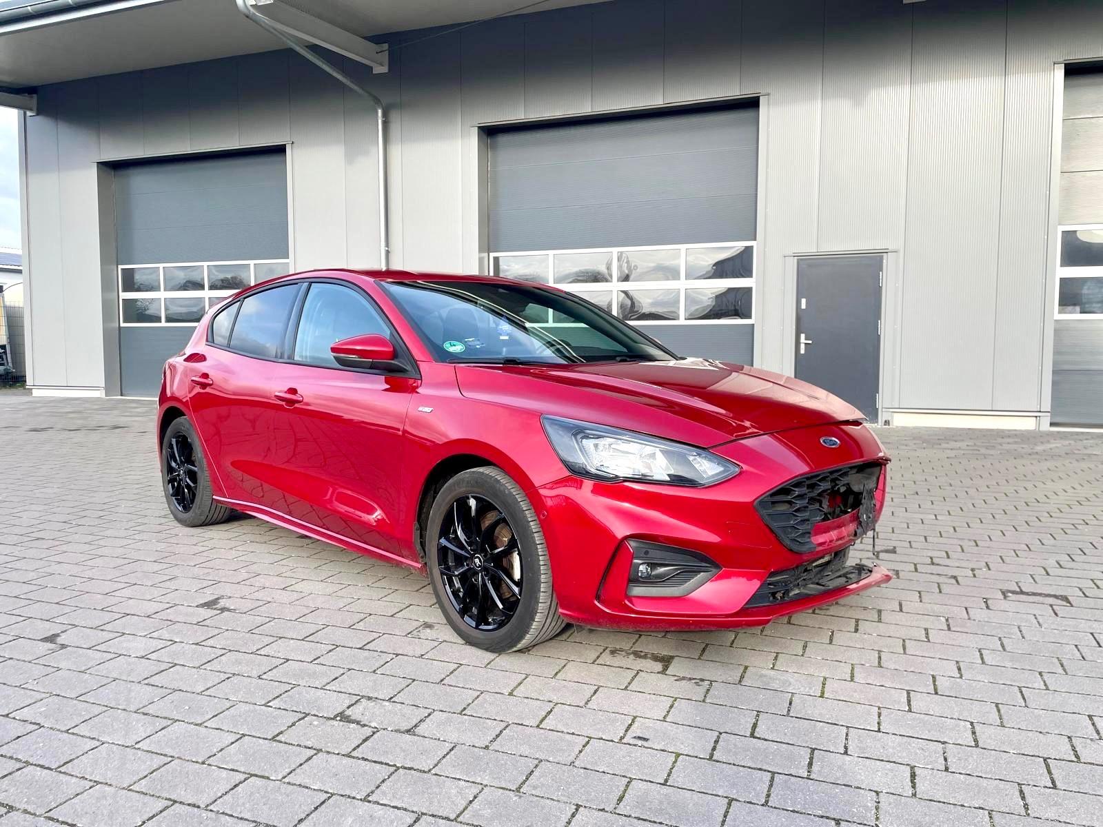 Ford Focus Lim. ST-Line