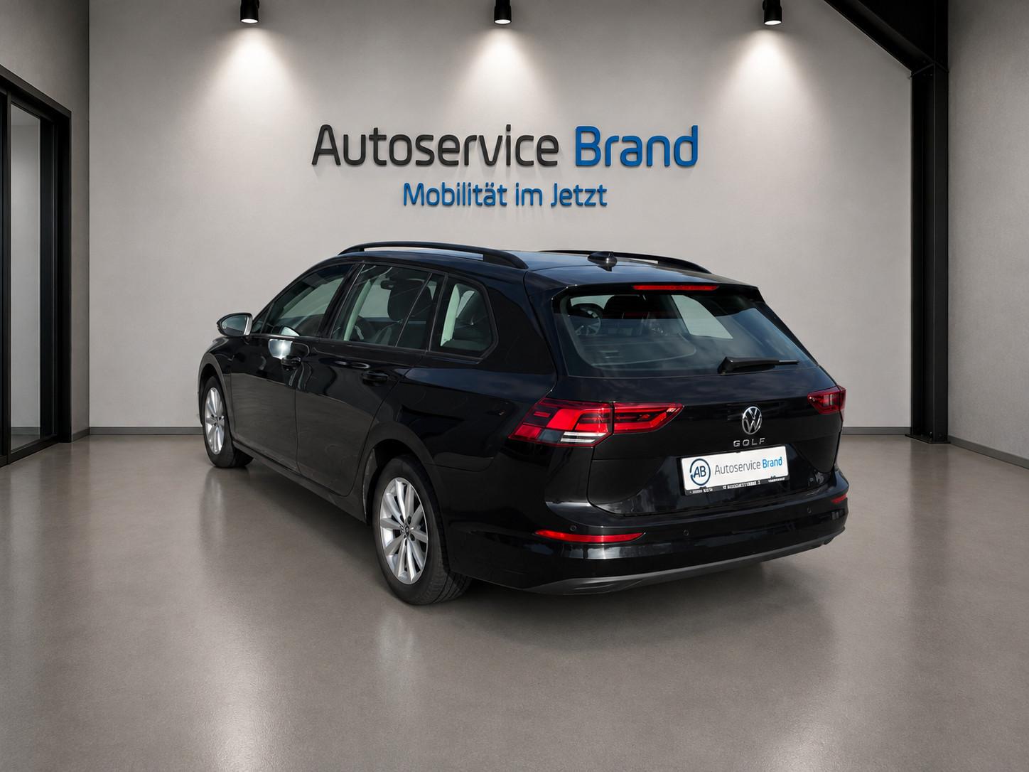 Volkswagen Golf VIII Variant Life eTSI, миниатюра 6