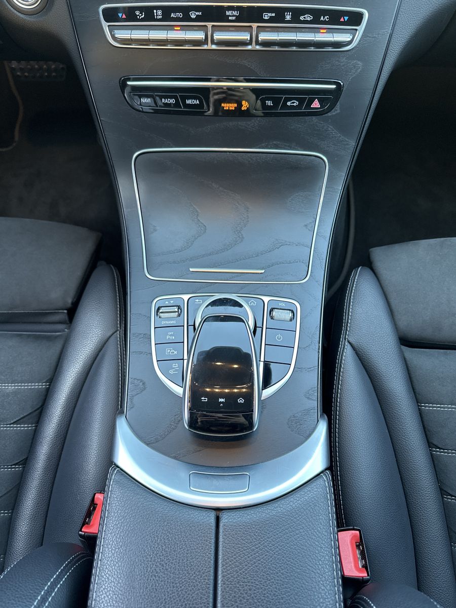 Fahrzeugabbildung Mercedes-Benz C 300de T AMG-Line NAV+LED+AHK+KAMERA+WIDESCREEN