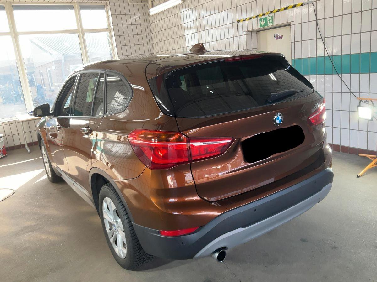 BMW X1 sDrive 18 i Advantage LED NAVI LEDER
