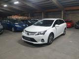 Toyota Avensis 2,2-l-D-4D Autom.Comfort / Kamera_Xenon