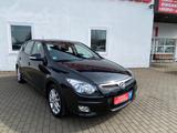Hyundai i30 1.4 Klima Sitzh.Tempomat Leder PDC Euro 5 - gebrauchte Hyundai i30 aus dem Jahr 2011