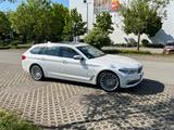 BMW 540i xDrive Touring Pano/AHK/standheizung - BMW 540 mit Benzin-Antrieb: Kombi