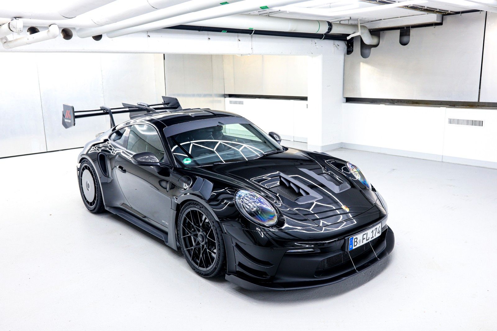 PORSCHE 992 GT3 RS full Manthey Kit Approved Warranty