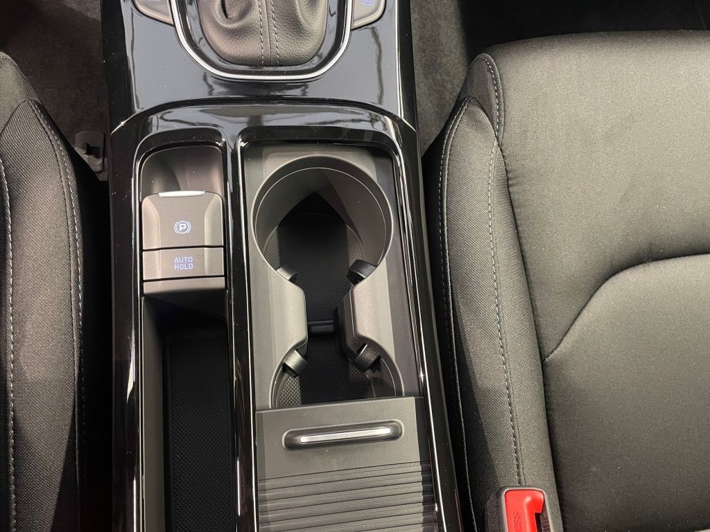 Fahrzeugabbildung Hyundai i30 Kombi 1.5 T-GDI 7-DCT Advantage AUT DynLicht