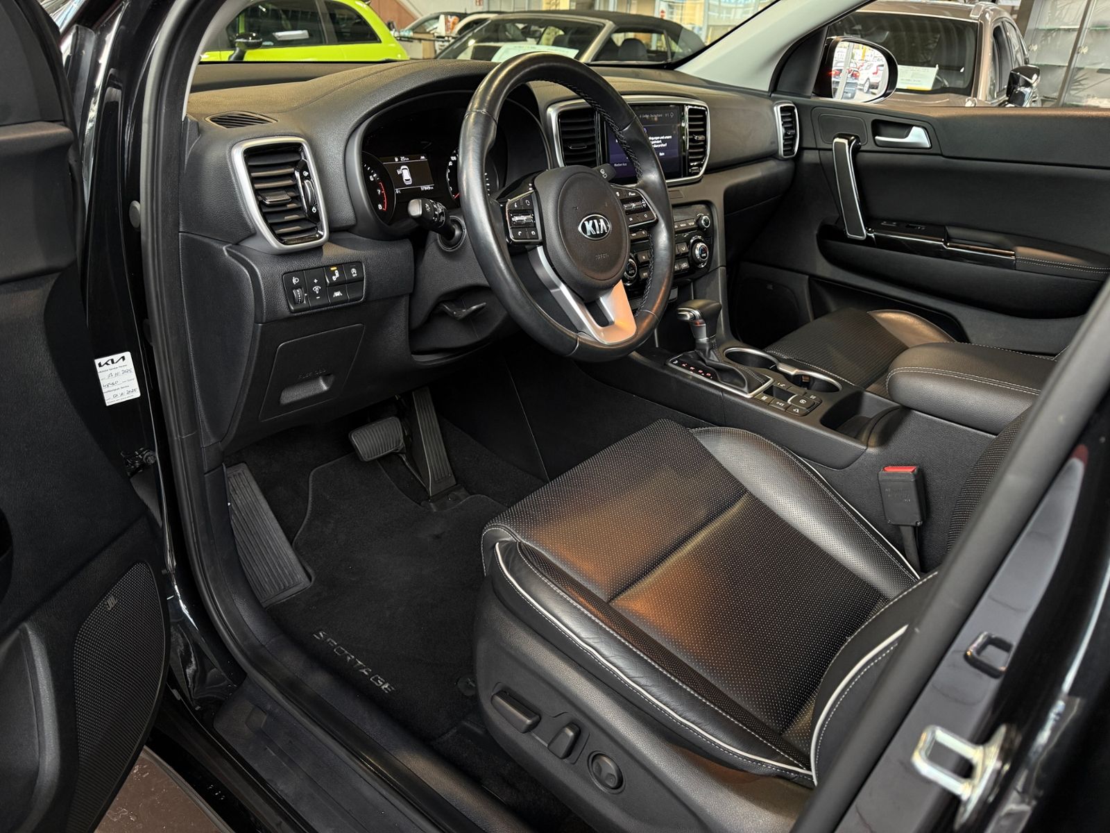 Fahrzeugabbildung Kia Sportage Black Edition AWD JBL LED NAVI