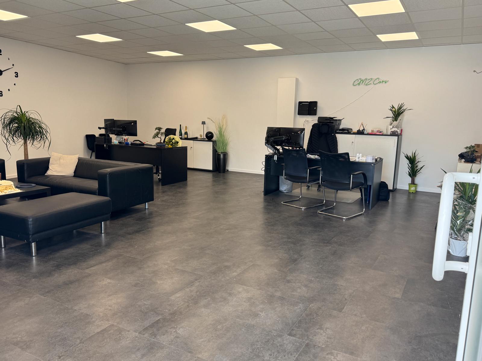 showroom-image-main