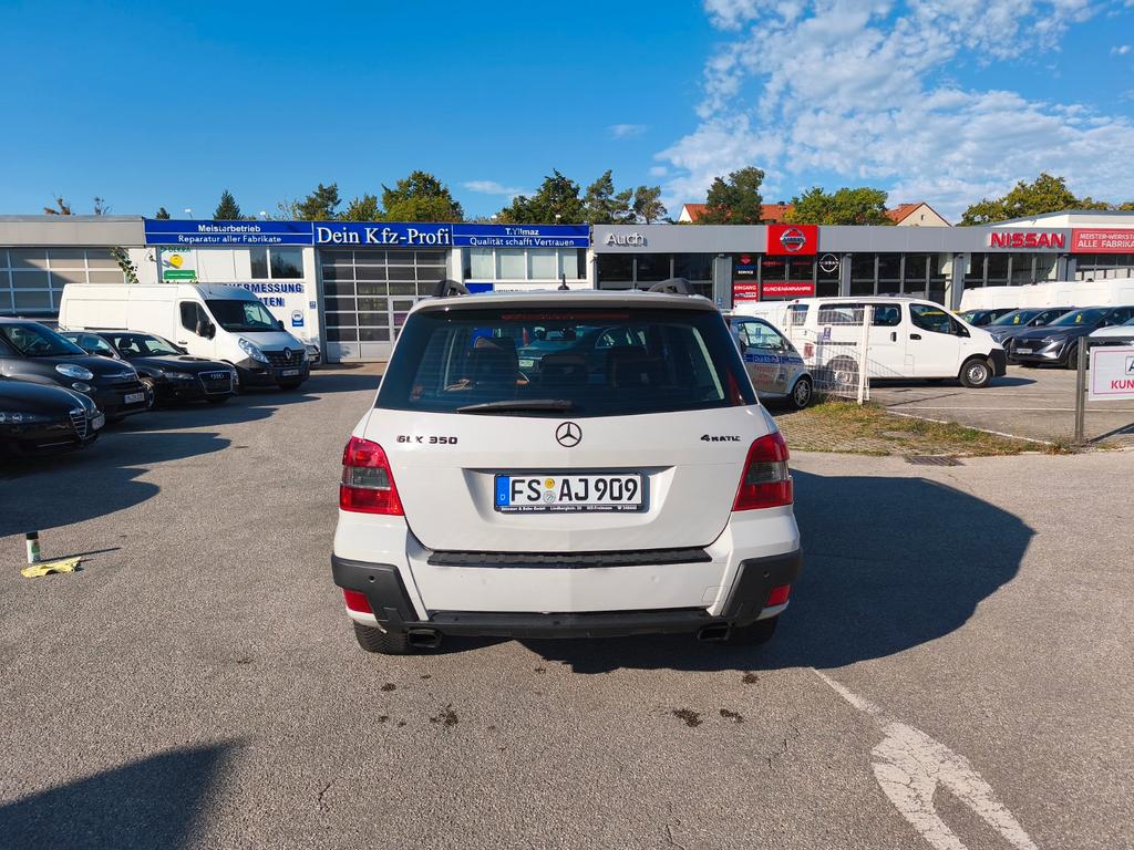 Mercedes-Benz GLK 320
