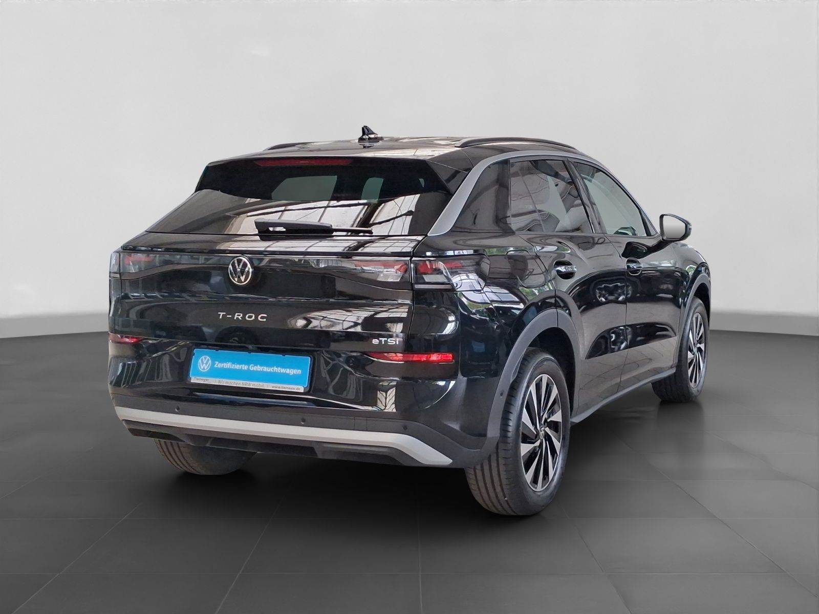 Volkswagen T-Roc 1.5 eTSI DSG LIFE LED ASSIST AHK LM17 foto 3