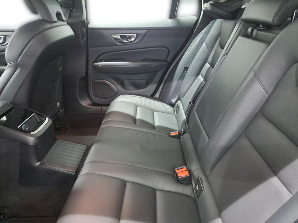 Volvo V60 T6 AWD Recharge Plus Bright NAVI RFK SHZ foto 25