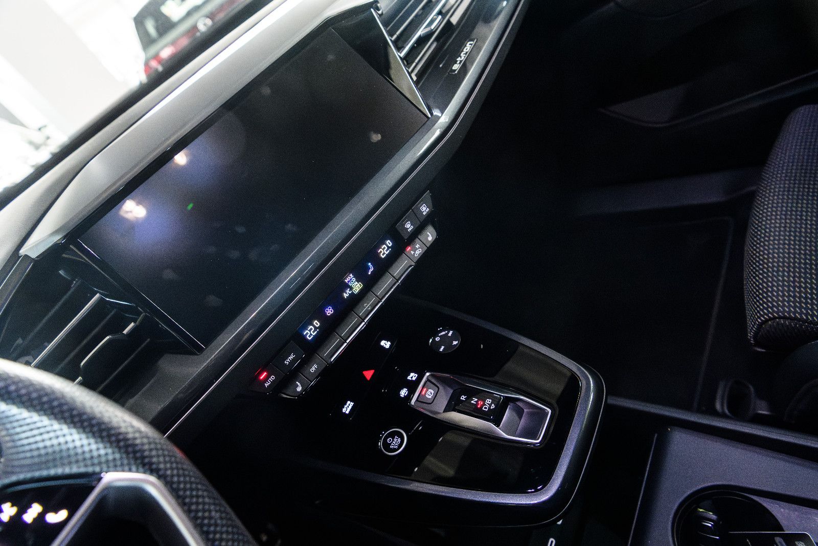 Fahrzeugabbildung Audi Q4 e-tron 45 RFK/MATRIX