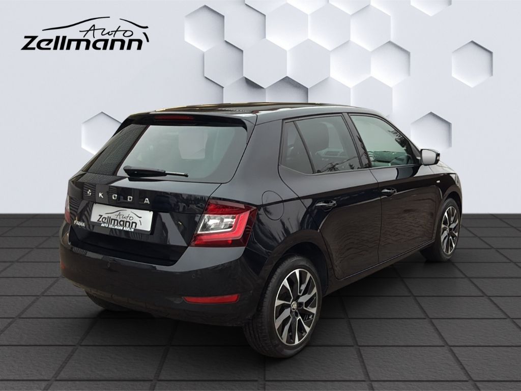 Fabia 1.0 TSI Drive PanoDach PDC ACC Rückfahrkam