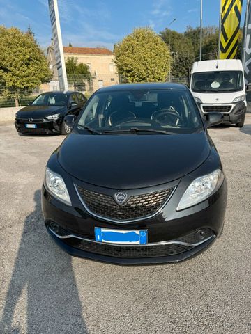 Lancia Ypsilon 1.3 MJT 16V 80 CV 5 porte S&S Gol