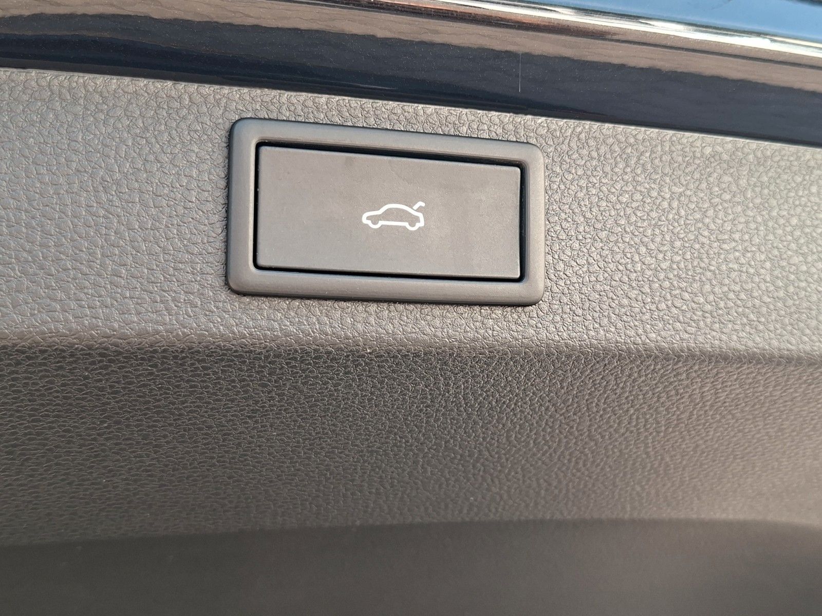 Fahrzeugabbildung SKODA Karoq Sportline*DSG*ViCo*PDC*Kamera*ACC**