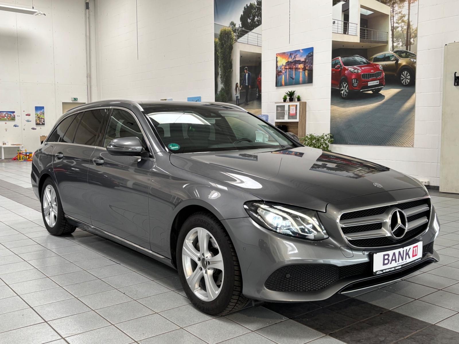 Mercedes-Benz E 220d Automatik,Scheckheft,Burmester,AHK,Navi