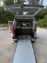 Renault Kangoo 1.6 Rollstuhlumbau - Renault Kangoo von privat
