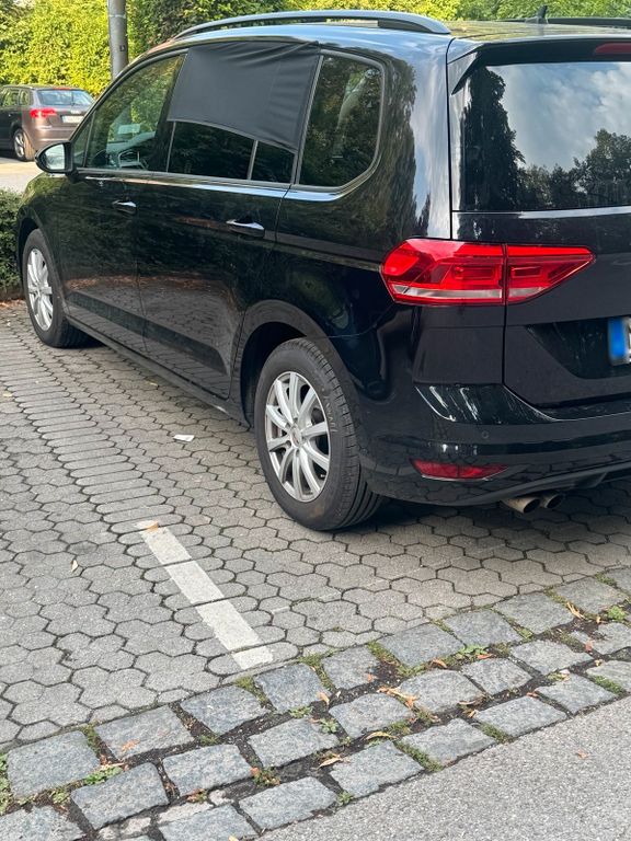 Image of Volkswagen Touran