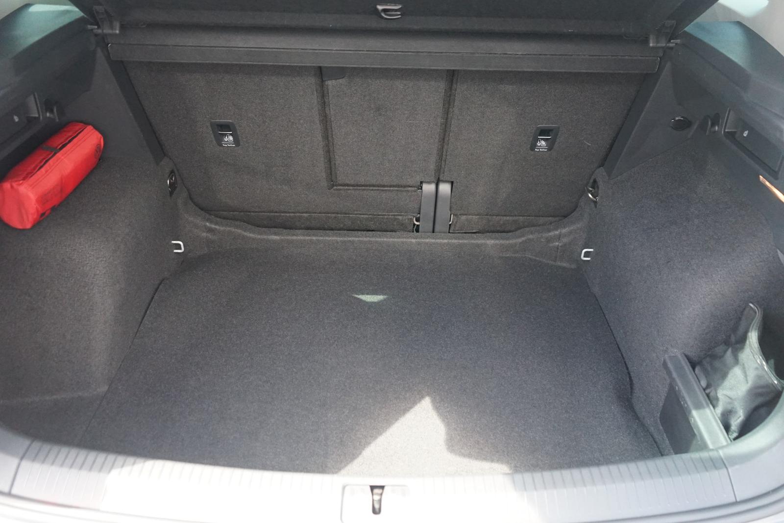 Volkswagen Tiguan 1.5 TSI Active LED Navi ACC Totwinkel AHK, миниатюра 28