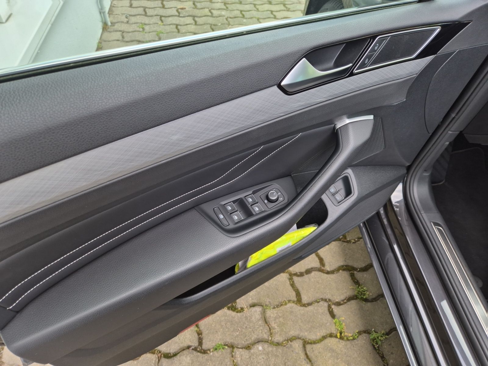 Fahrzeugabbildung Volkswagen Passat Variant GTE AHK Navi ACC RFK SH LM